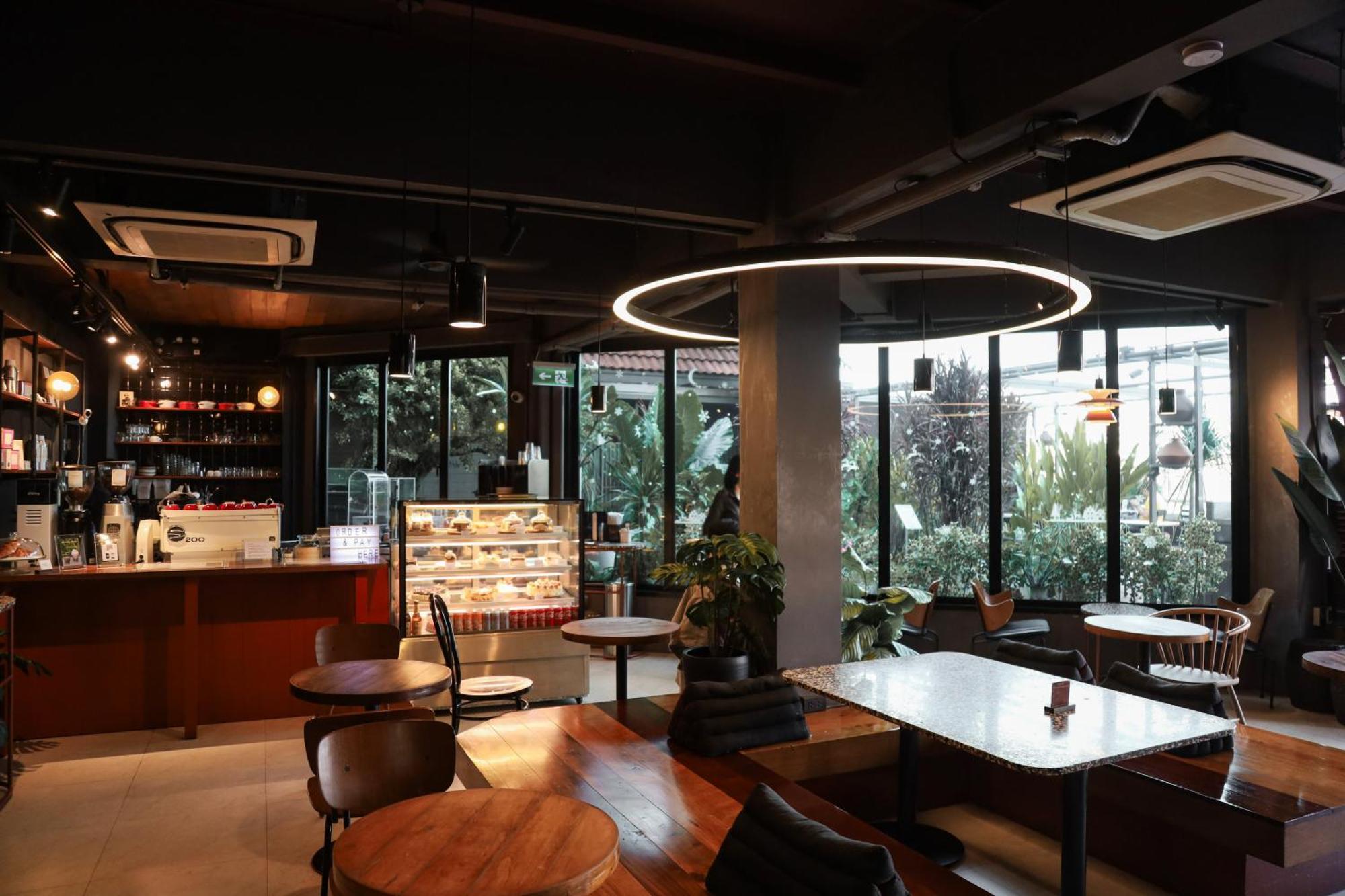 Baan Wanglang Riverside, 酒店